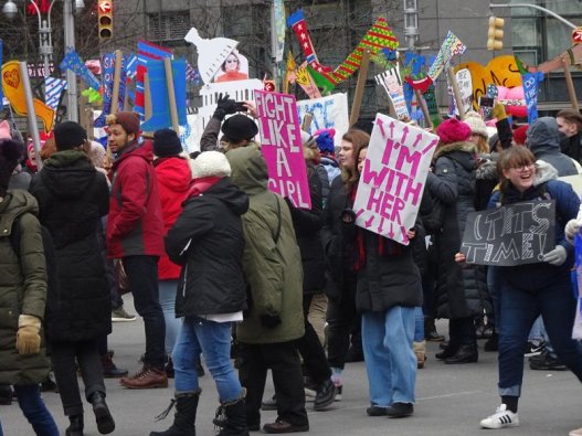 rsz_sinia-imwithheraribolanos