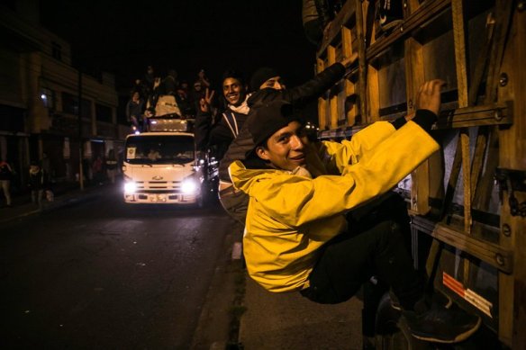 rsz_ecuador-jovenes_mosca